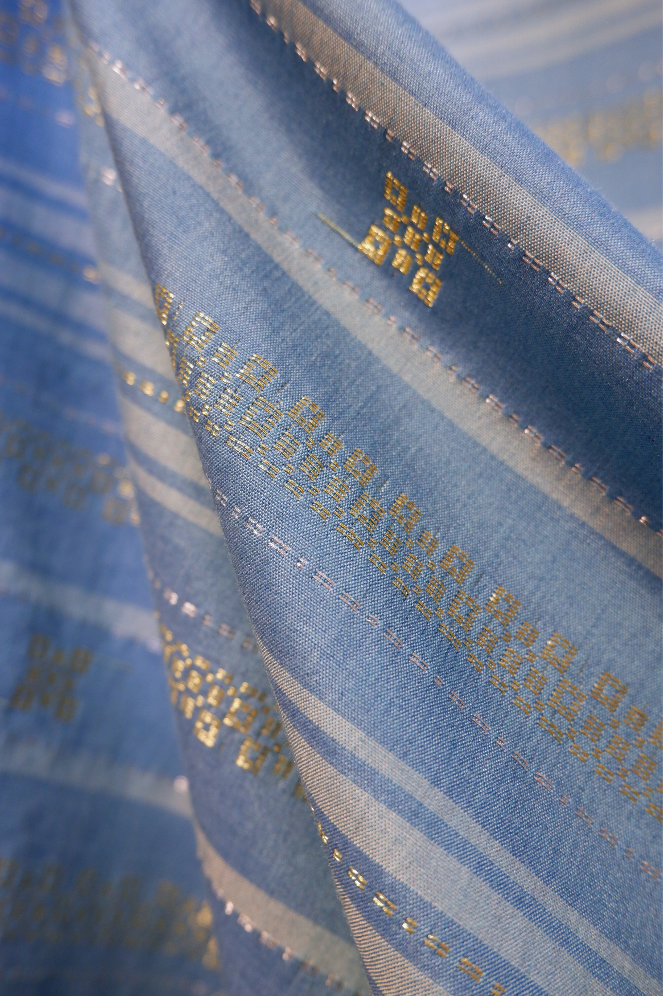Loose Fabric of Length in Royal Pahang Weave