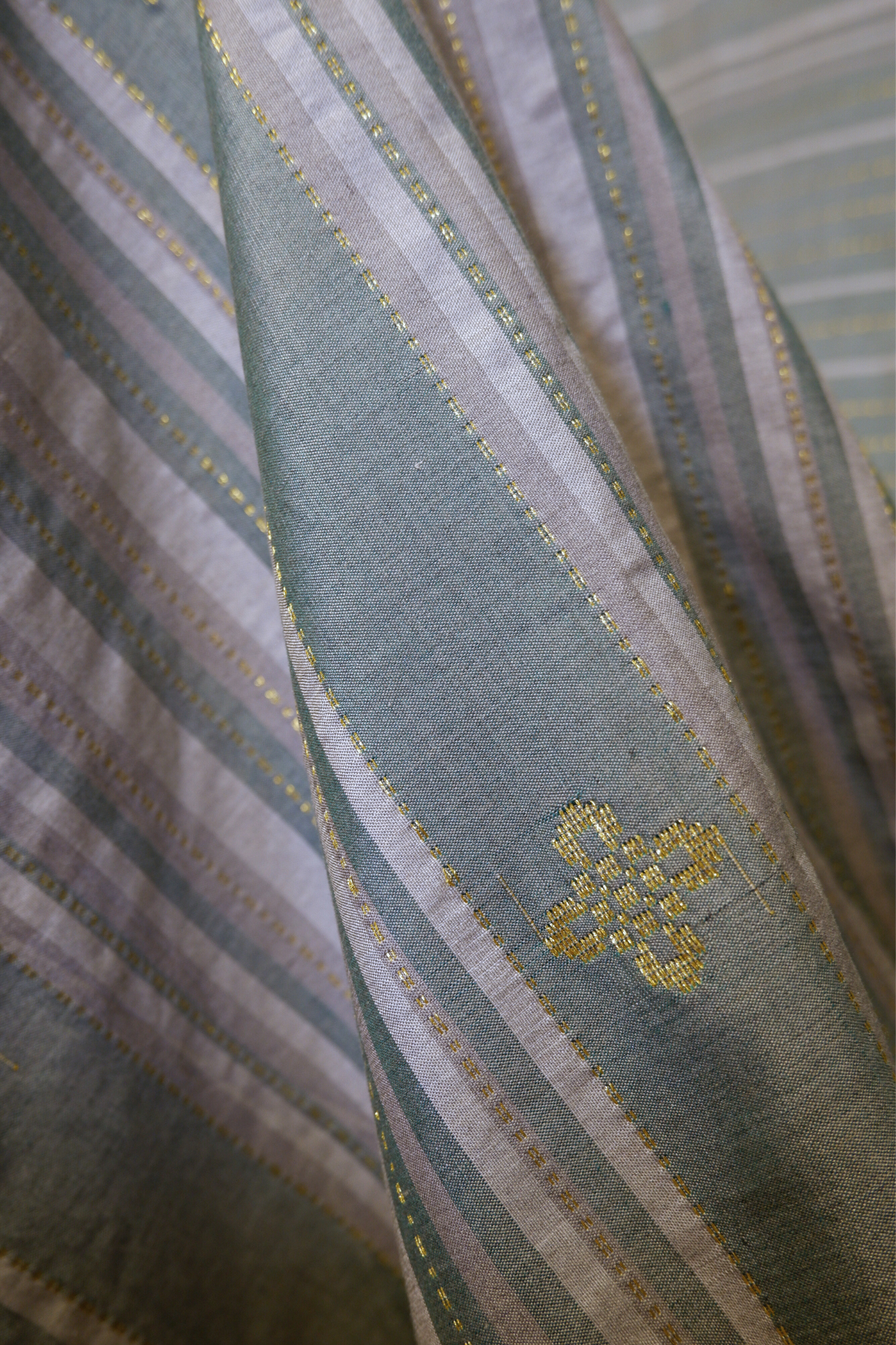 Loose Fabric of Length in Royal Pahang Weave