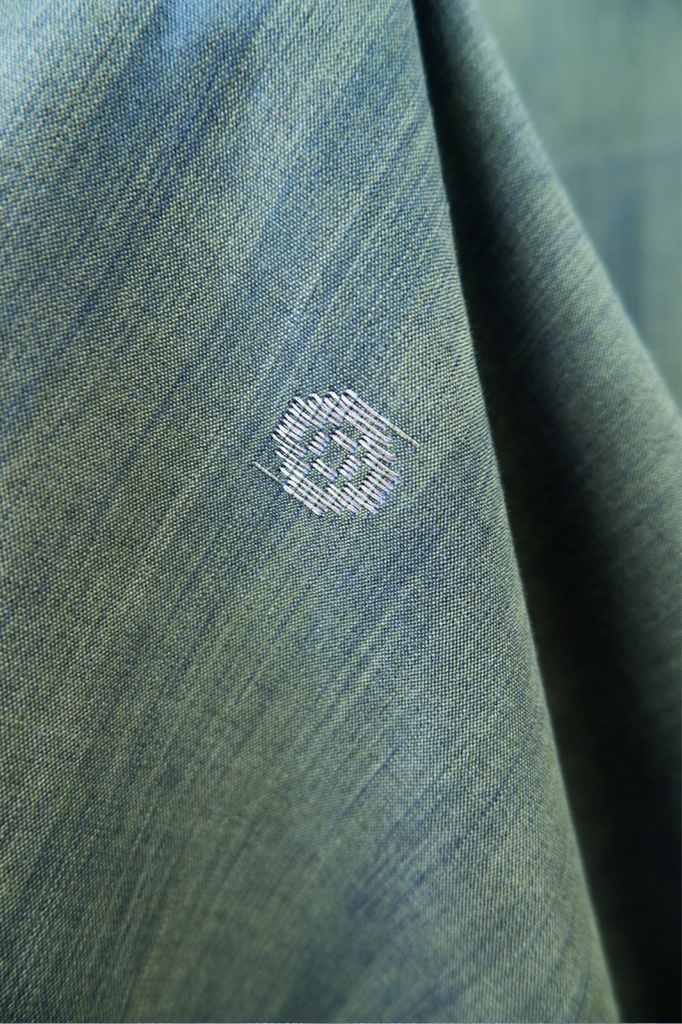 Grey Loose Fabric Length in Royal Pahang Weave (4.5m)