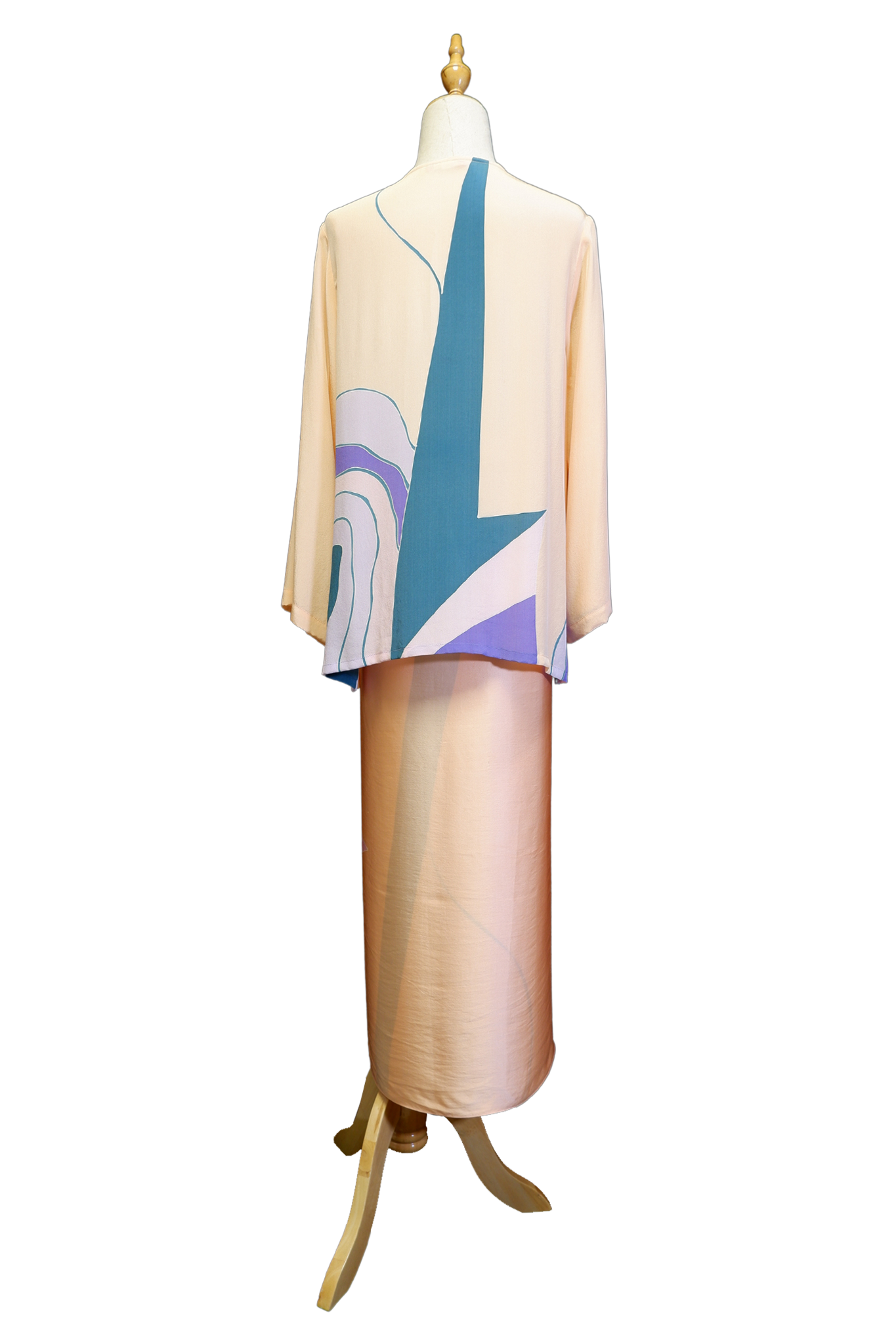 Pink Jambu - Baju Kedah Blouse & Pareo Ensemble