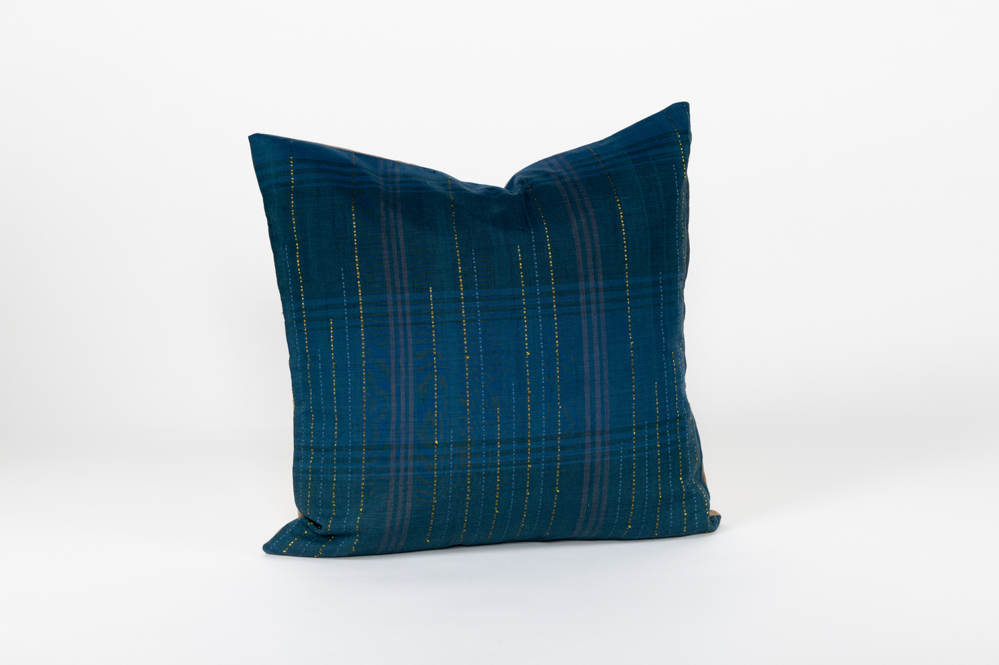 Square Tenun Pillowcase