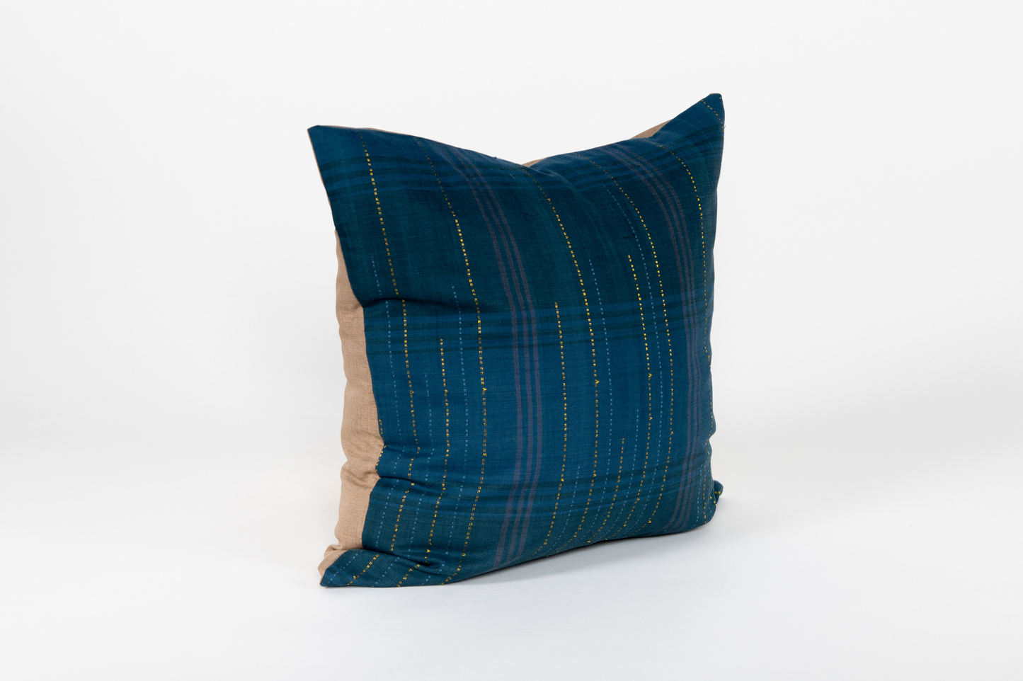 Square Tenun Pillowcase