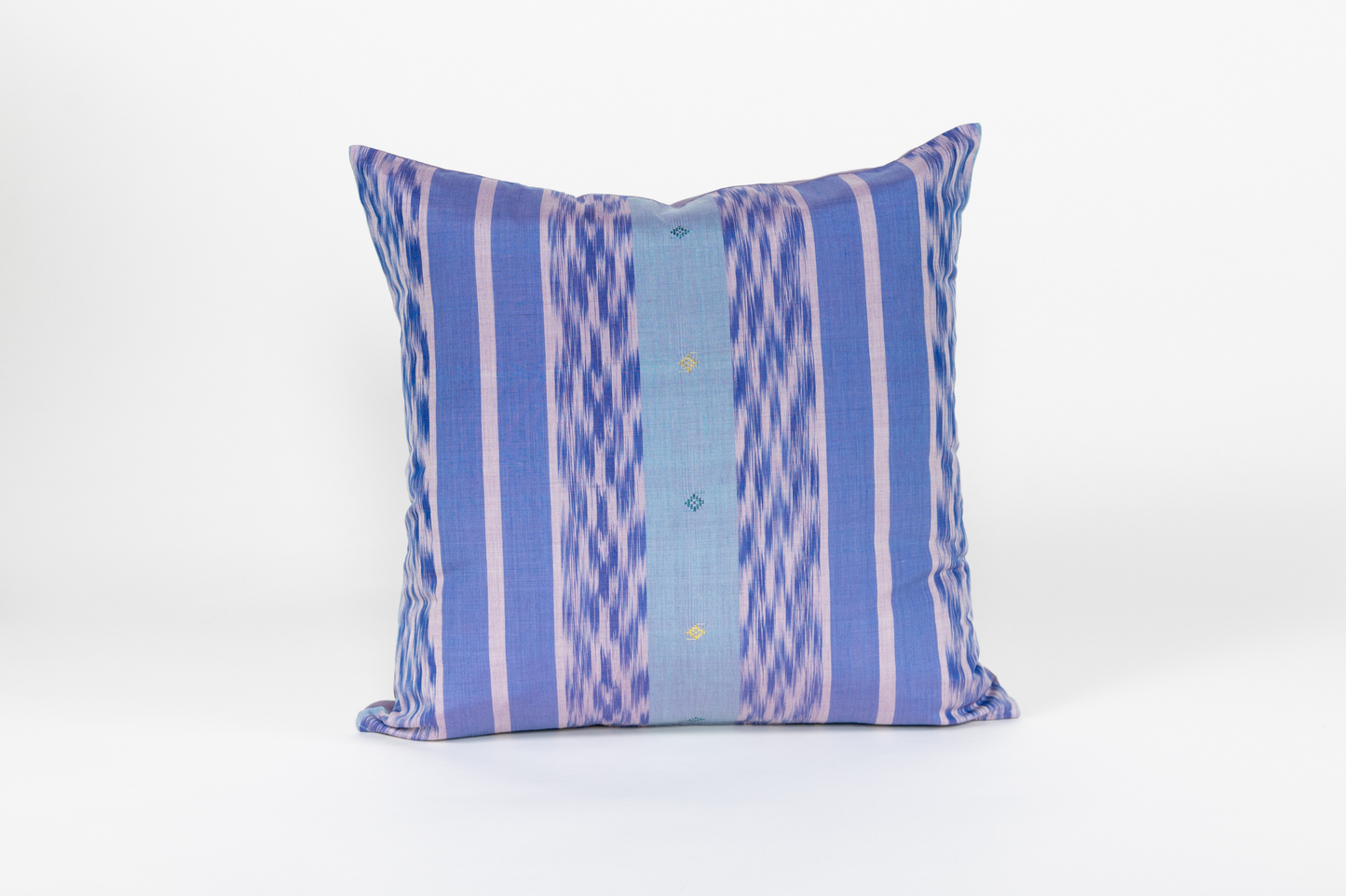 Square Tenun Pillowcase