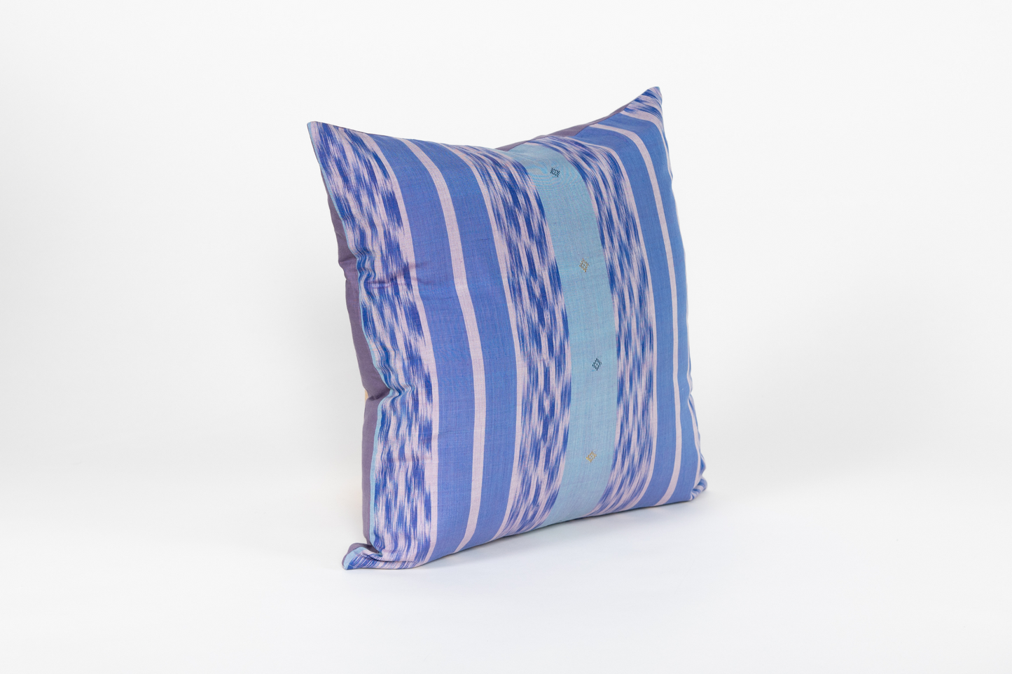 Square Tenun Pillowcase