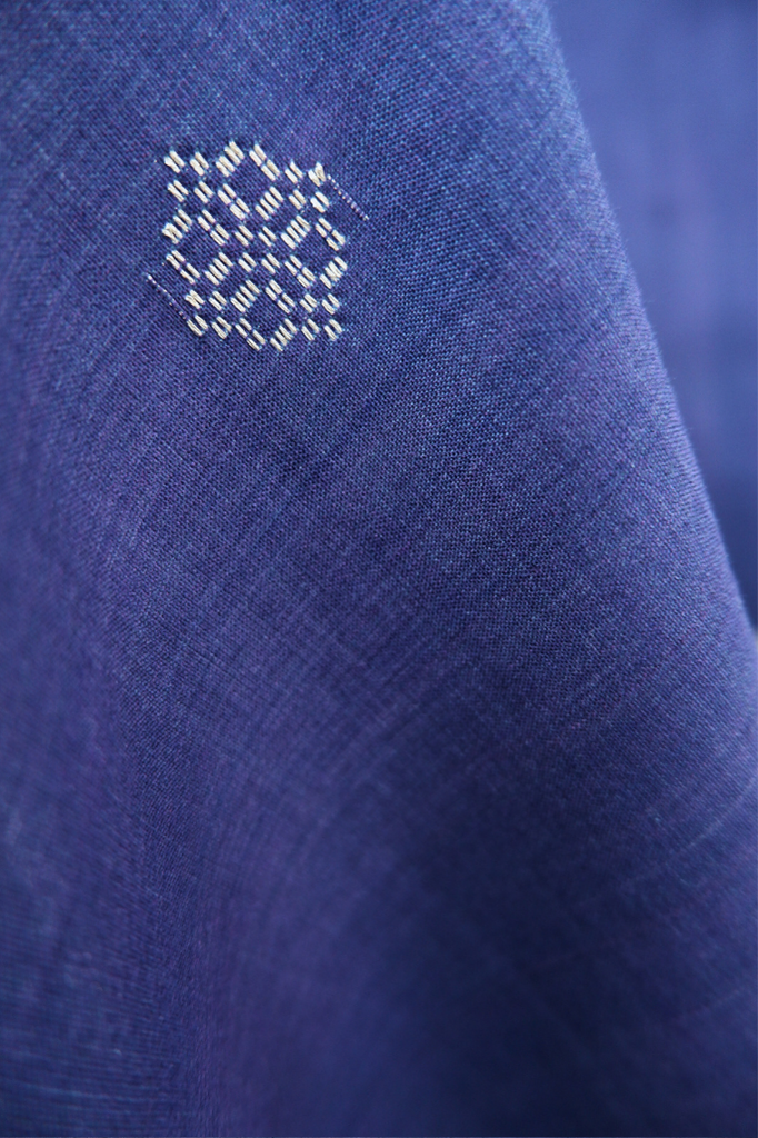 Indigo Blue Loose Fabric Length in Royal Pahang Weave (4.5)